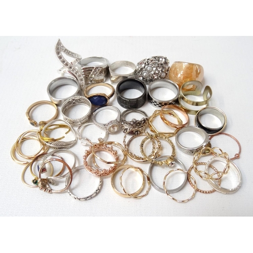 94 - SELECTION OF SILVER AND OTHER RINGS
including stone set examples, 1 box