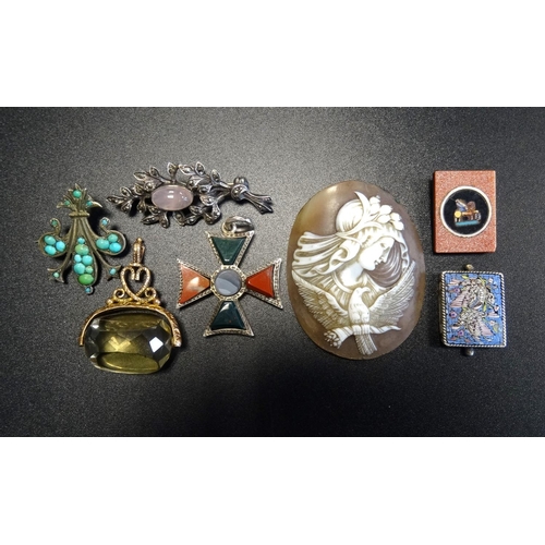 129 - SELECTION OF SILVER AND OTHER JEWELLERY
comprising a citrine swivel fob; a rose quartz and marcasite... 