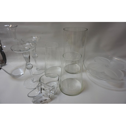 219 - MIXED LOT OF GLASSWARE
including an LSA shaped hors d'oeuvre dish, pair of shaped inverted hat wine ... 