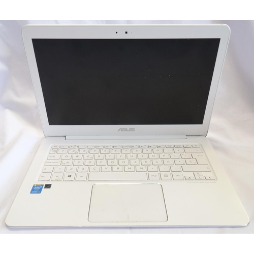 109 - Asus UX305FA
Serial Number: F4N0Cj105100179
Intel Core M Processor 4GB RAM
128GB Hard Drive