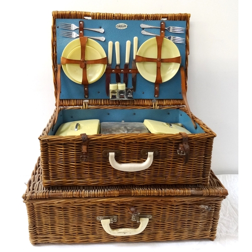 286 - BREXTON WICKER PICNIC HAMPER
fitted with plates, cups and saucers, thermos flask, cutlery and food c... 