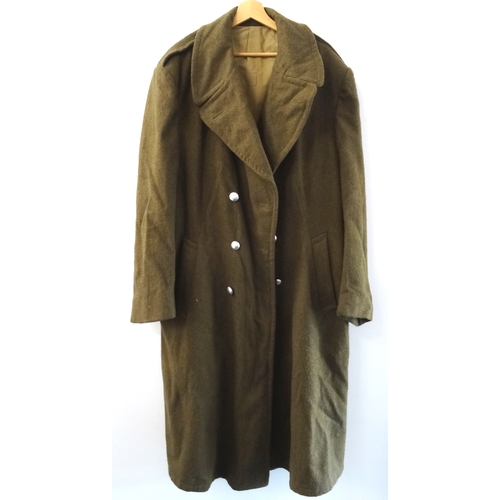 396 - ARMY GREEN WOOL LONG OVERCOAT
double breasted with polished steel buttons