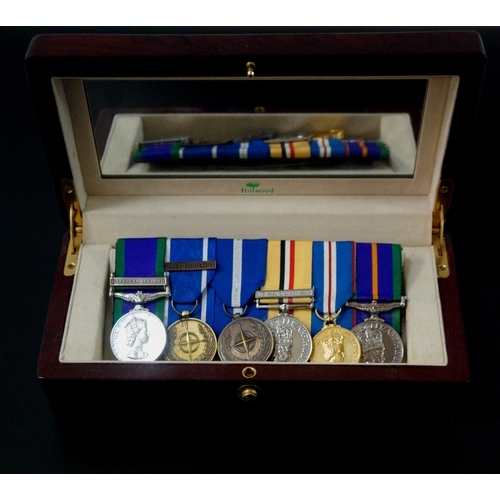 433 - GROUP OF SIX MEDALS
the Queen Elizabeth II For Campaign Service with Northern Ireland bar, NATO meda... 