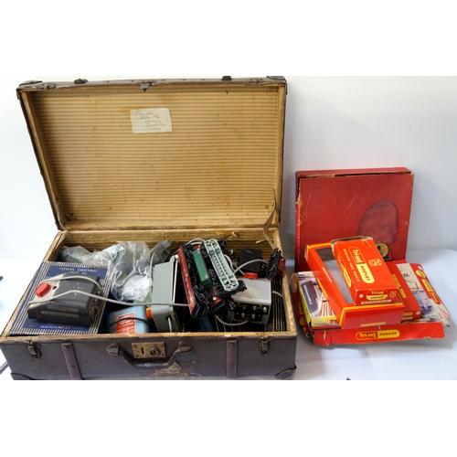 420 - LARGE SELECTION OF 'OO' GAUGE RAILWAY TRACK
including a boxed Meccano power control unit A3, Meccano... 