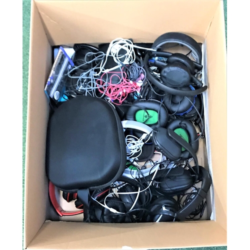 82 - ONE BOX OF BRANDED AND UNBRANDED HEADPHONES
including: Sony, JBC, Phillips, Sennhieser, etc.