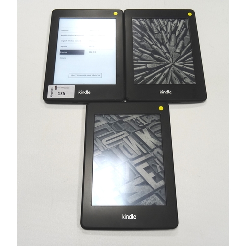 125 - THREE KINDLE PAPERWHITE 2 (2013) WIFI DEVICES
serial numbers: 9017 2201 4263 0131 (4GB); B0D4 2201 3... 