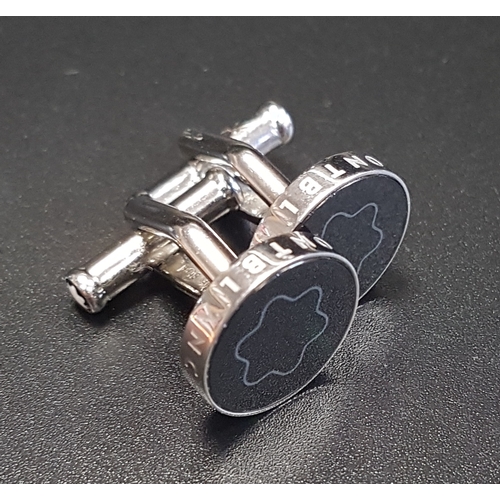 94 - PAIR OF MEISTERSTÚCK CONTEMPORARY CUFFLINKS
in stainless steel with black sapphire glass inlay