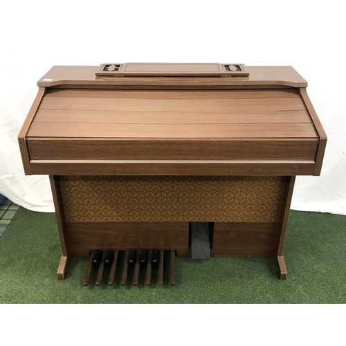 387 - YAMAHA ELECTONE ELECTRIC ORGAN
in simulated wood case, with instruction manual