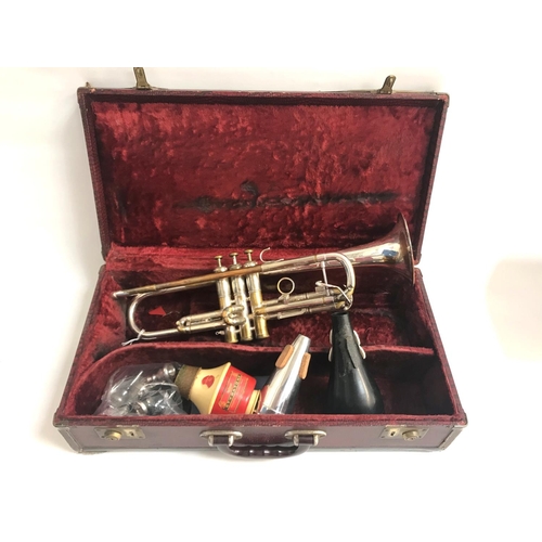 286 - VINTAGE OLDS RECORDING BRASS TRUMPET
the bell engraved 'Olds Recording Made By F.E. Olds and Son, Fu...