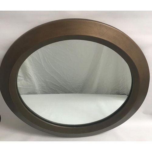 404 - MODERN CIRCULAR WALL MIRROR
with a copper effect frame and circular plate, 86cm diameter