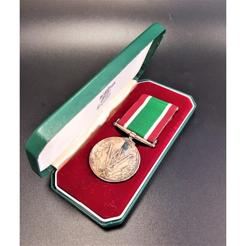 298 - WOMEN'S VOLUNTARY SERVICE MEDAL
with a spare ribbon, cased