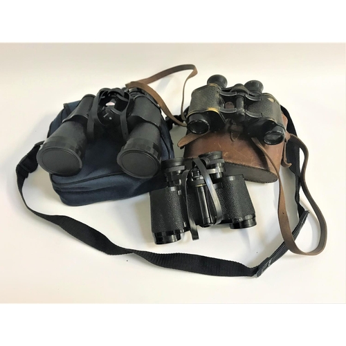 316 - THREE SETS OF BINOCULARS AND A FIELD VIEW
comprising Mark Scheffel 20x30, Pathescop 8x30, 8x24 and T... 