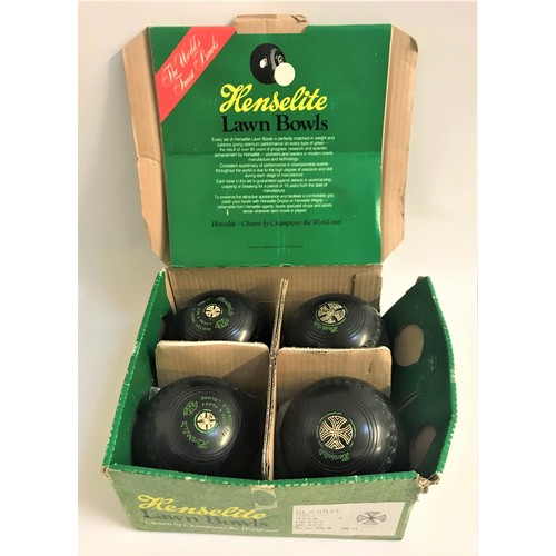 319 - HENSELITE LAWN BOWLS
classic deluxe size-4 heavy black in original box