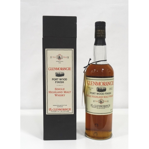 694 - GLENMORANGIE PORT WOOD FINISH
An early example of the Glenmorangie 12 Year Old Port Wood Finish Sing... 