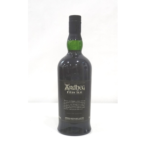 698 - ARDBEG FEIS ILE 2011
A rare bottle of the Feis Ile Ardbeg 2011 bottling.  70cl.  55.1% abv.  Distill... 