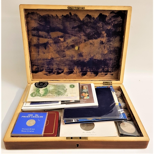 362 - SELECTION OF COINS, BANKNOTES AND FIRST DAY COVERS
including various commemorative crowns, a cased '... 