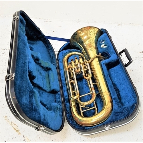 305 - YAMAHA EUPHONIUM
model YEP-321 in gilt brass with a Yamaha 48 mouthpiece, contained in a plush lined... 