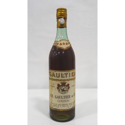 621 - GAULTIER 3 STAR COGNAC
A nice old bottle of Gaultier 3 star Cognac distilled by Ch. Gaultier & Cie. ... 