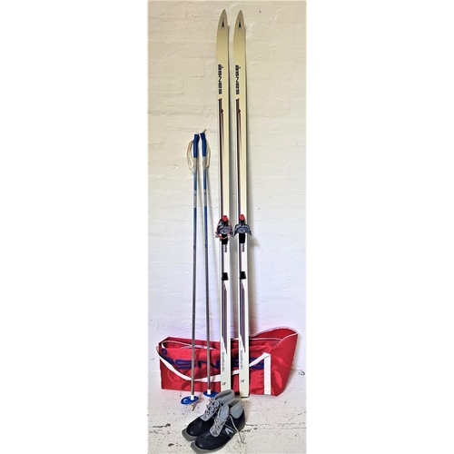 355 - PAIR OF ASNES CROSS COUNTRY SKIS
with bindings and 212cm long, a pair of Special Swix ski poles and ... 