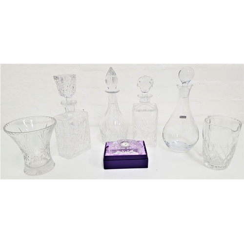 273 - SELECTION OF CRYSTAL GLASSWARE
including an Edinburgh quartz mantle clock, boxed, water jug, 15cm hi... 