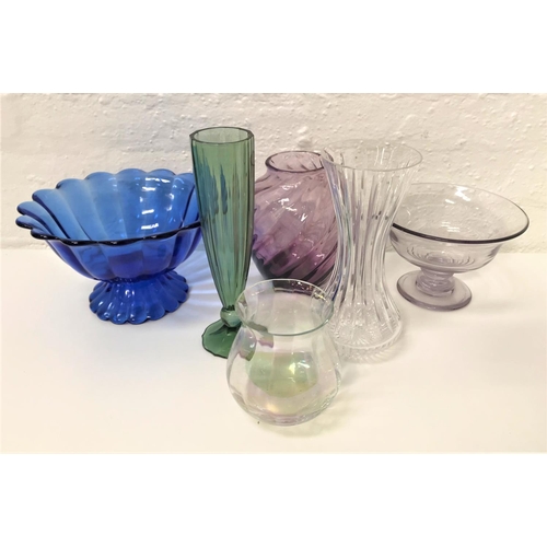 256 - SELECTION OF GLASS BOWLS AND VASES
in pastel shades, including an opalescent Polish Krosno glass vas... 