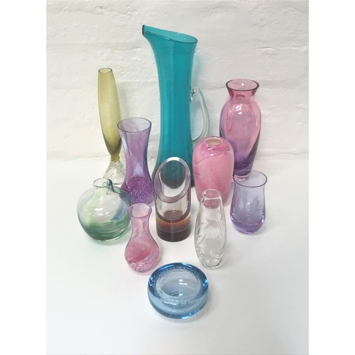 259 - SELECTION OF COLOURFUL GLASSWARE
including a pink Selkirk glass vase, 15cm high; two Caithness style... 