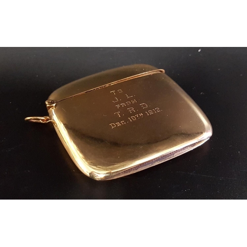 42 - GEORGE V NINE CARAT GOLD VESTA
with hinged cover and engraved 'To J. L. from T. R. D. Dec.10th 1912'... 