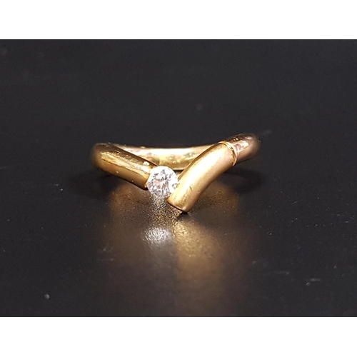 121 - MODERN DESIGN DIAMOND SET WISHBONES STYLE RING
the single round brilliant cut diamond approximately ... 