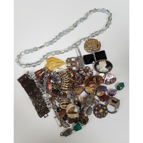 94 - INTERESTING SELECTION OF VINTAGE COSTUME JEWELLERY
including a pearl and crystal set necklace and ma... 