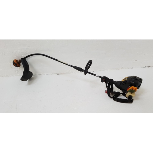 399 - MCCULLOCH GARDEN STRIMMER
with a 2 stroke engine and shoulder harness, model Trimmac