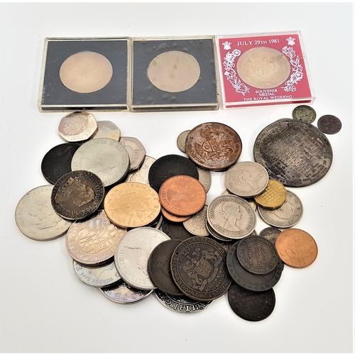 349 - SELECTION OF BRITISH COINS
Including commemorative souvenir medals, £5 coins, Isle of Man £5, Georgi... 