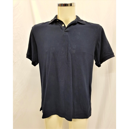 81 - BLUE POLO SHIRT - UNKNOWN PRODUCTION 
Gents Navy polo shirt, size medium