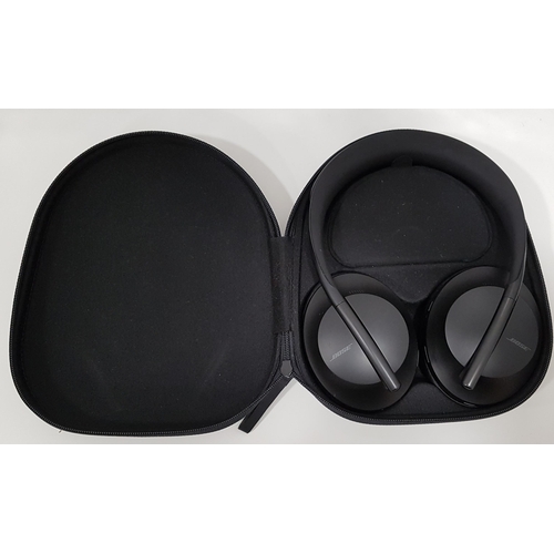 60 - BOSE 700 NOISE CANCELLING OVER-EAR WIRELESS BLUETOOTH HEADPHONES
with carry case.