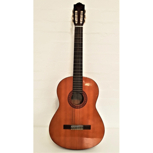 349 - YAMAHA ACCOUSTIC GUITAR
model C40