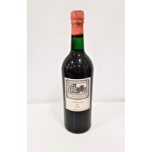 514 - CROFT 1963 VINTAGE PORT
for Berry Brothers & Rudd, level to lower neck