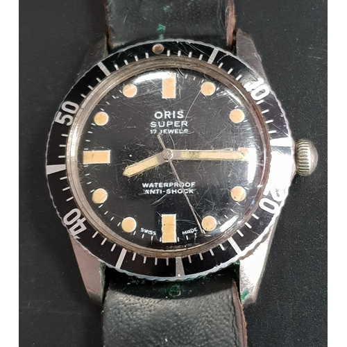 153 - ORIS SUPER 17 JEWELS DIVER'S WATCH
the dial with luminous five minute markers and date aperture at 3... 