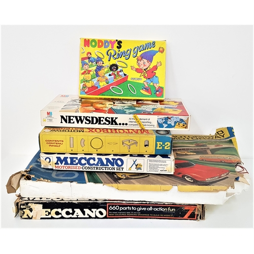 341 - SELECTION OF BOXED CHILDRENS GAMES
including Matchbox Motorised Motorway, Matchbox Motorway Extensio... 