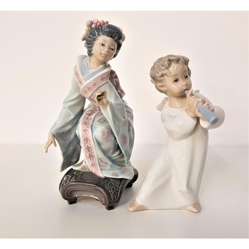 141 - LLADRO PORCELAIN FIGURINE
depicting a Geisha in traditional dress, 19.5cm high and a Lladro figurine... 