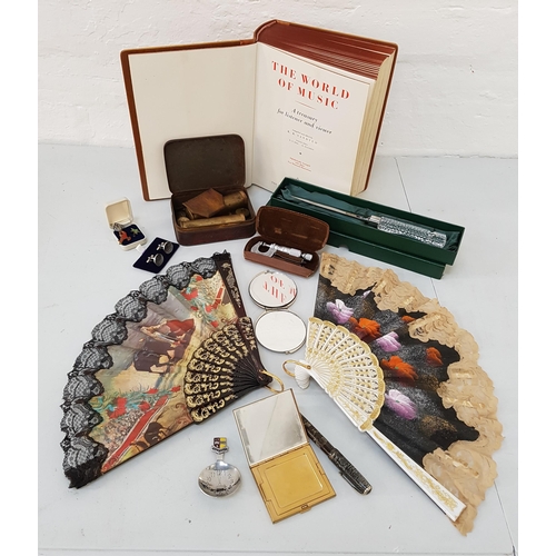 203 - MIXED LOT OF COLLECTABLES
including a vintage Parker Duofold fountain pen with a 14K gold nib, ladie... 