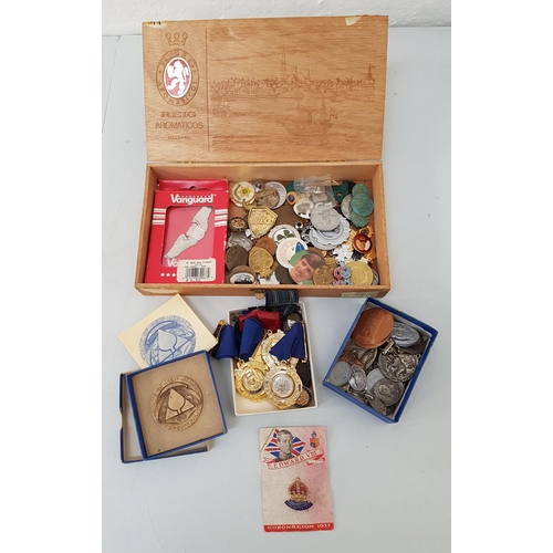 277 - SELECTION OF VARIOUS BADGES AND MEDALS
some enamelled, including Robert Burns Association President ... 