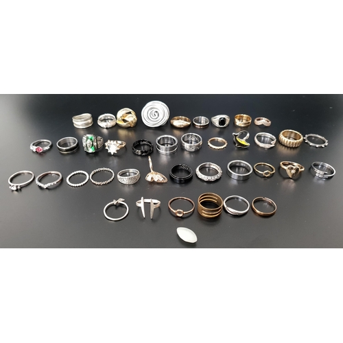 17 - SELECTION OF SILVER AND OTHER RINGS
including a college ring and enamel decorated examples, 1 box
