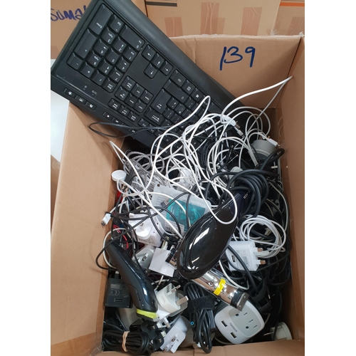 139 - ONE BOX OF GENERAL ELECTRICAL ITEMS, HEADPHONES, CABLES, CHARGERS AND CONNECTORS
including: Electric... 