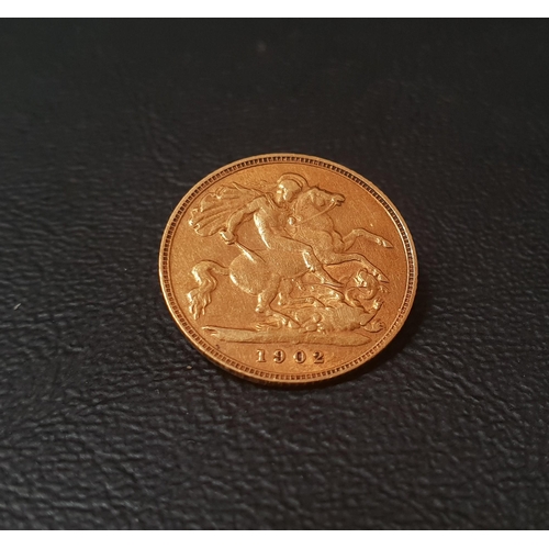 464 - EDWARD VII GOLD HALF SOVEREIGN COIN
dated 1902