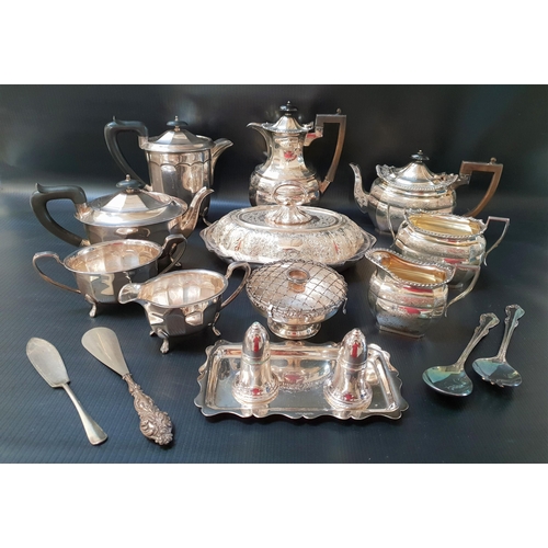 161 - SELECTION OF SILVER PLATE
including a mixed lot of flatware, pair of cased serving spoons, oval lidd... 