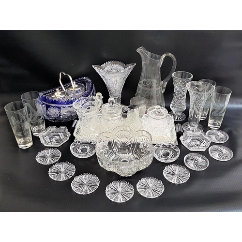 228 - MIXED LOT OF GLASSWARE
including liqueur glasses, whisky tumblers, wines, cordial glasses, Robert Bu... 