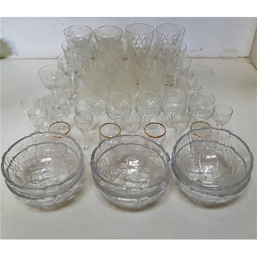 228 - MIXED LOT OF GLASSWARE
including liqueur glasses, whisky tumblers, wines, cordial glasses, Robert Bu... 