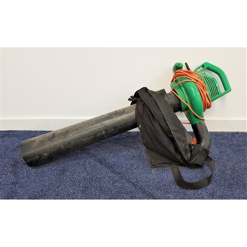 383 - PP1800 GARDEN BLOWER
and vacuum, with collection bag, shoulder strap and long mains lead