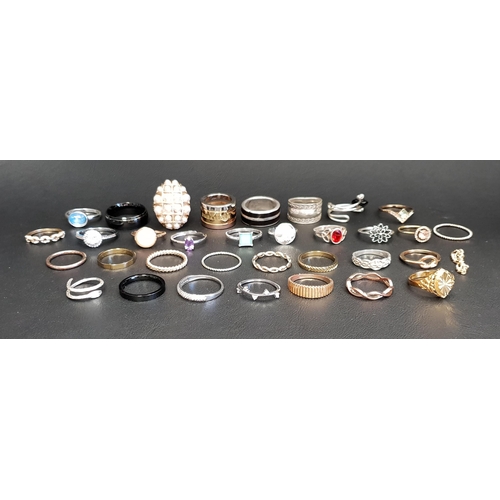 76 - SELECTION OF SILVER AND OTHER RINGS
including simulated pearl, rose quartz and stone set, 1 box