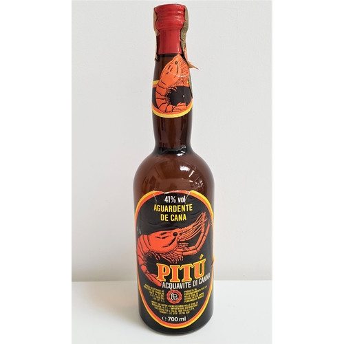37 - PITU AGUARDENTE DE CANA/ AQUAVITE DI CANNA
A rare example of the very first bottle exported to Europ... 