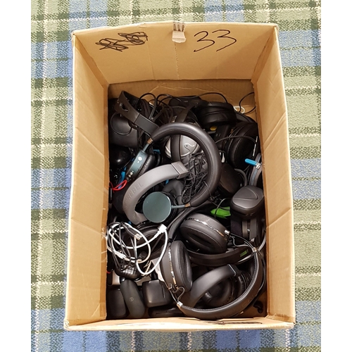 33 - ONE BOX OF BRANDED AND UNBRANDED HEADPHONES
on ear and in ear
